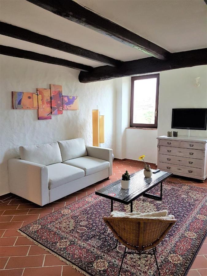 Caslano: 2.5 Zi-Dachwohnung Im Rustikalen-Modernen Stil Esterno foto